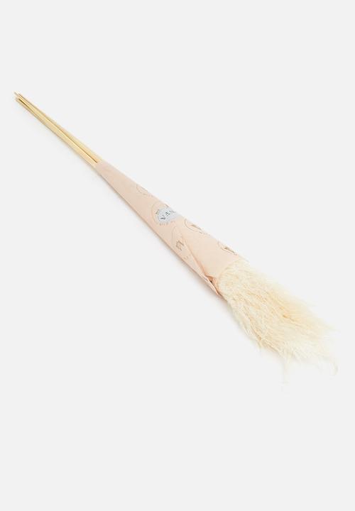 Wild Flower Art - Plumes forever flora - white sesame