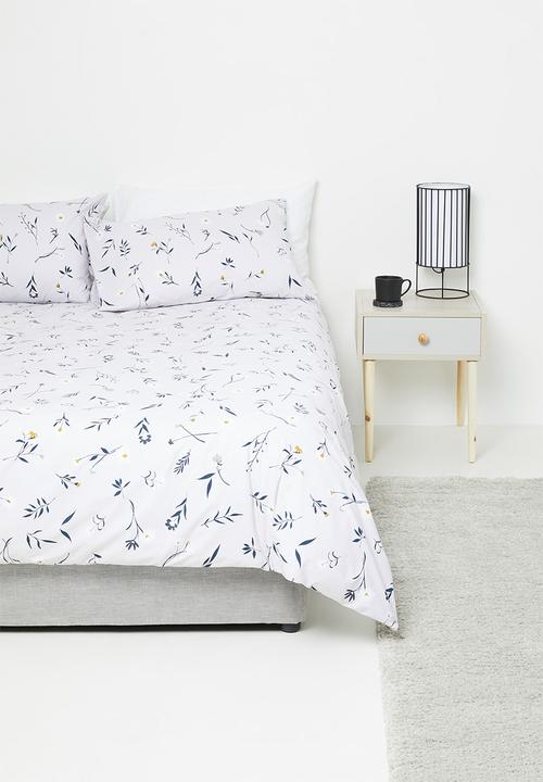 Sixth Floor - Delicate floral cotton printed duvet set – multi