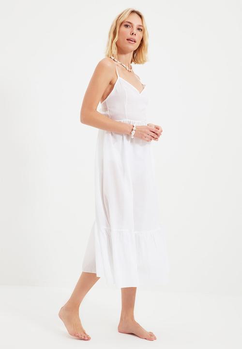 Trendyol - Backless strap voile dress - white