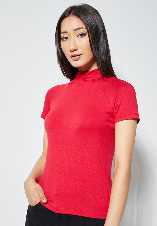 Superbalist - Raglan sleeve funnel neck tee - red