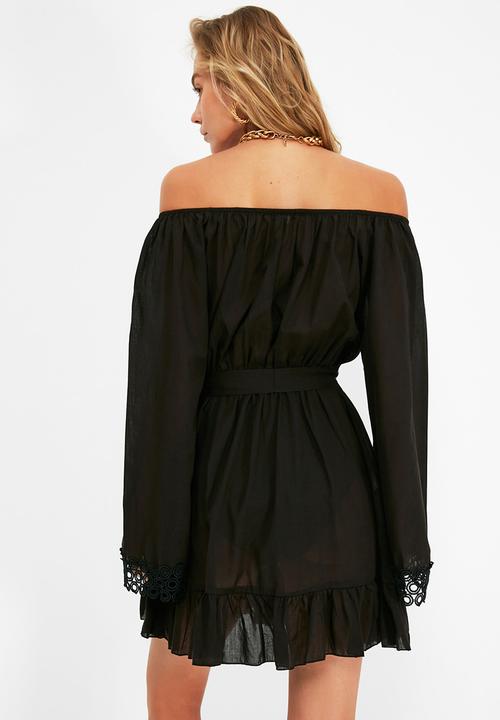 Trendyol - Collar detailed dress - black