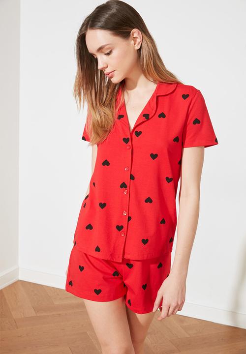 Trendyol - Heart patterned knitted pajamas set - red & black
