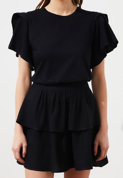 Trendyol - Ruffle basic knitted t-shirt - black