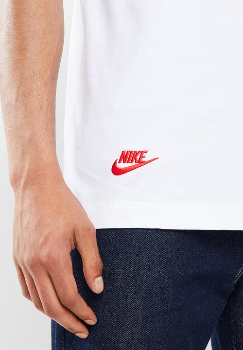 Nike - NSW Club Tee Essentials - white
