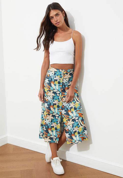 Trendyol - Strap knitted crop singlet - white