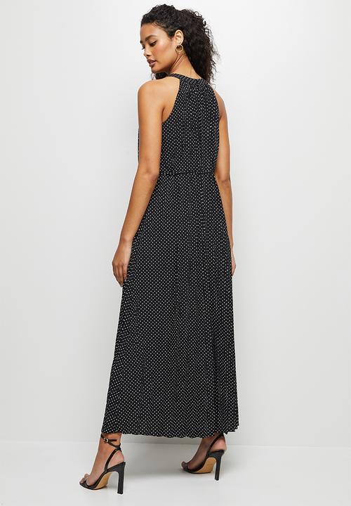 edit - High neck pleated maxi dress - black & white 