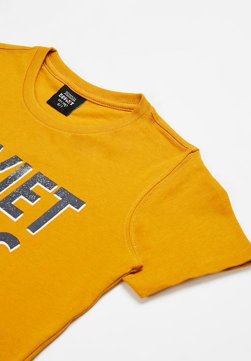 SOVIET - B shefford boys short sleeve  logo tee - mustard