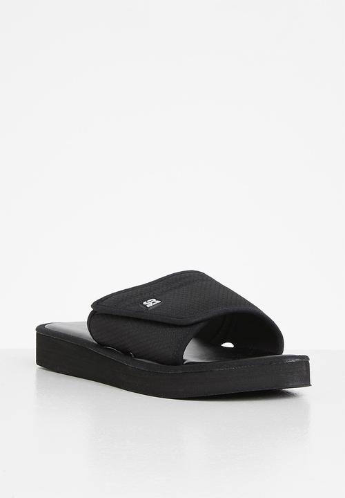 STYLE REPUBLIC - Ben slide - black
