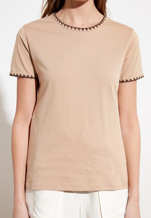 Trendyol - Collar embroidered basic knitted t-shirt - stone