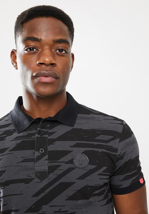S.P.C.C - Marsden regular fit stepped hem polo - charcoal