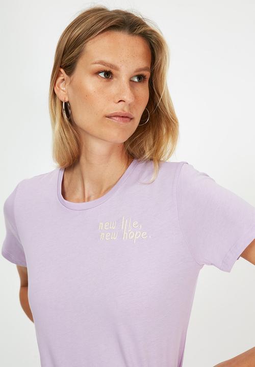 Trendyol - Embroidered basic knitted T-shirt - purple