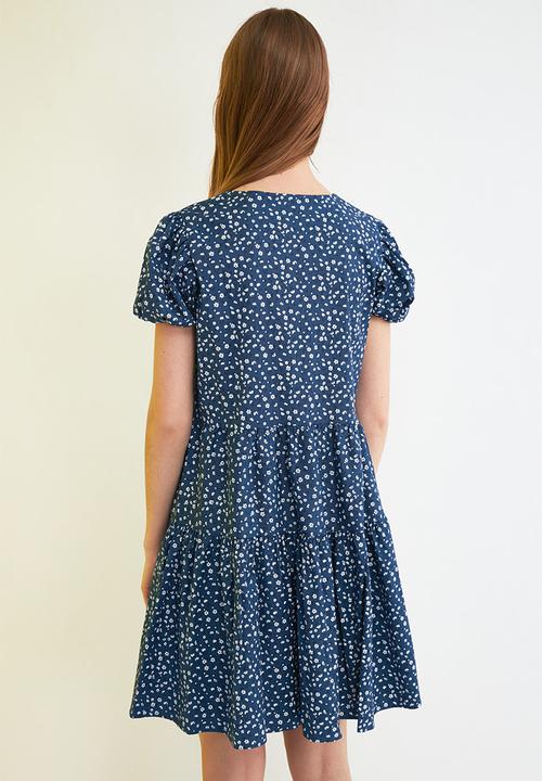 Trendyol - Wide cut floral pattern dress - navy
