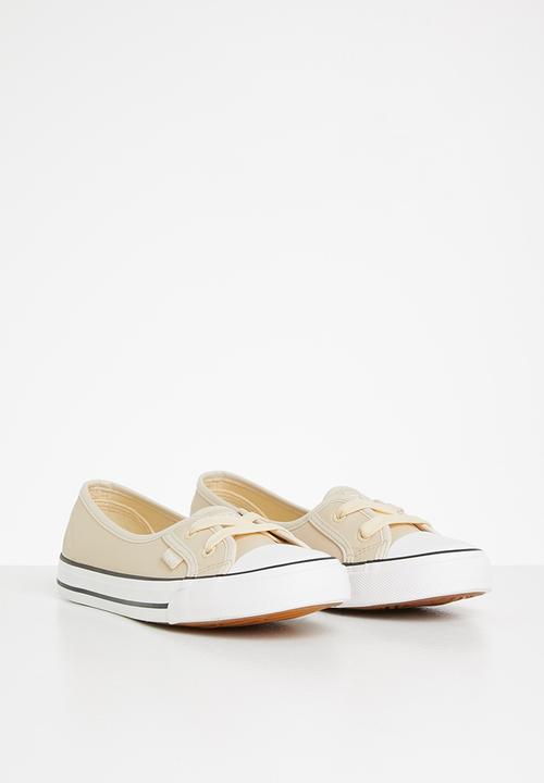 TOMY - Lace up - beige