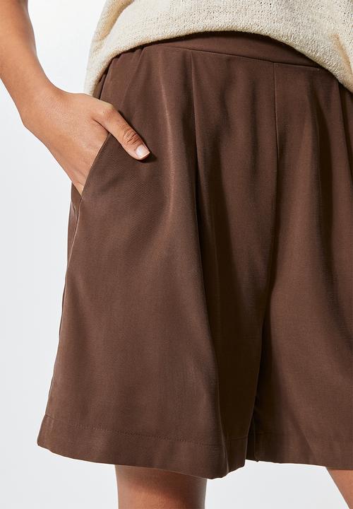 Superbalist - Volume shorts - choc