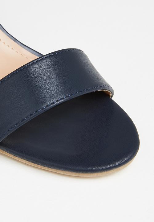 edit - Lora open block heel - navy