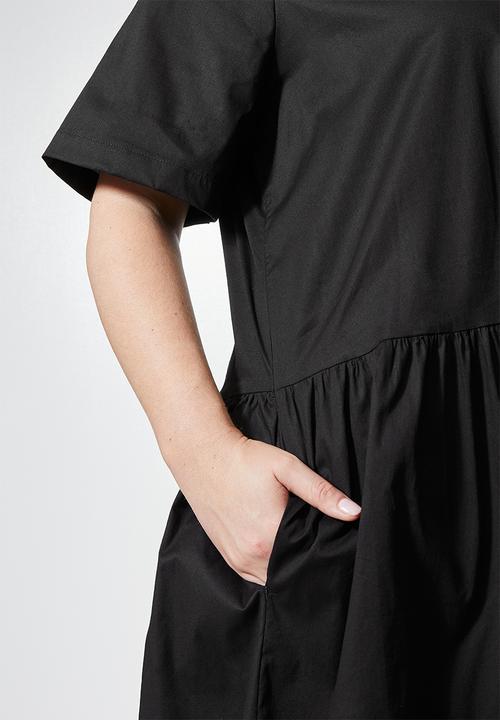 Superbalist - Dropped waist pocket detail dress - black