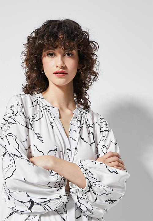 VELVET - Button through kaftan midi dress - ivory/black print