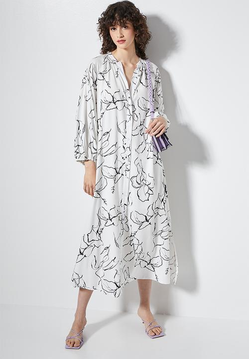 VELVET - Button through kaftan midi dress - ivory/black print