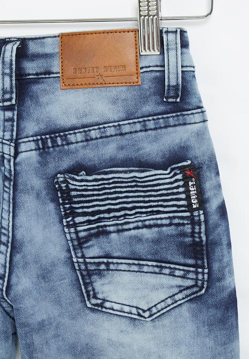 SOVIET - B pogba boys denim short - bleach wash