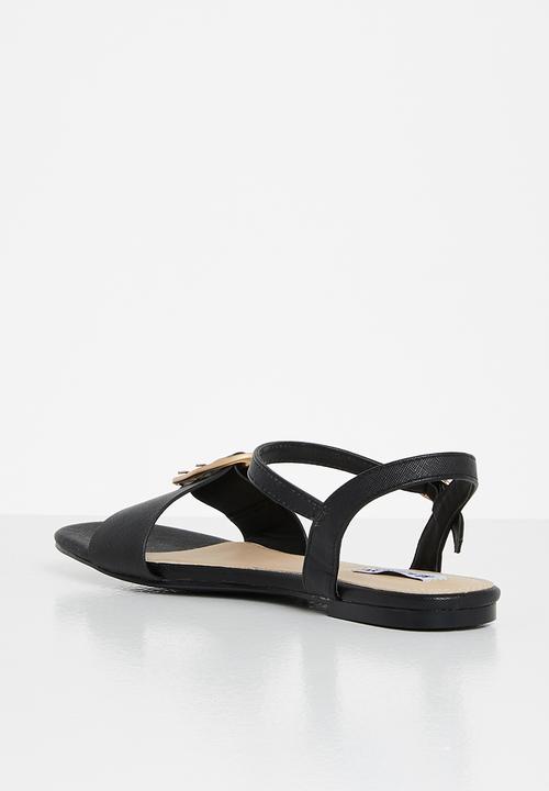 Madison® - Gretchen big buckle sandal - black