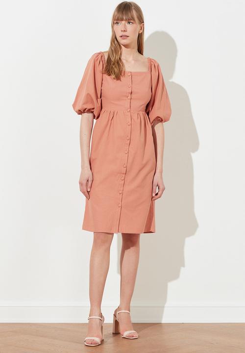 Trendyol - Square collar buttoned dress - rose