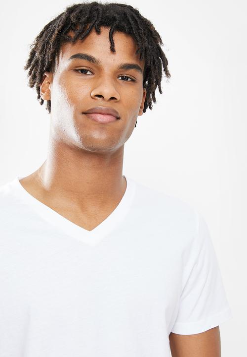 STYLE REPUBLIC - Deep v-neck tee - white