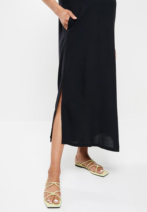 Superbalist - High neck sleeveless trapeze maxi - black