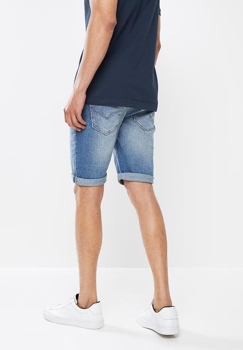 GUESS - Roll up slim fit denim shorts - bright wash