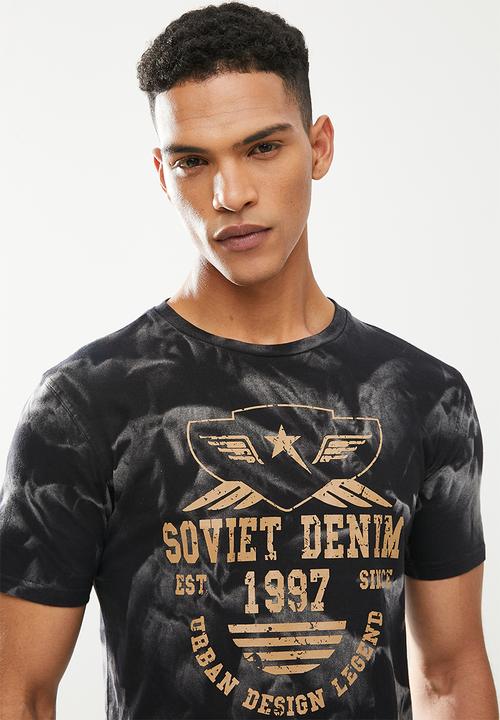 SOVIET - M richter short sleeve fashion tee  - black