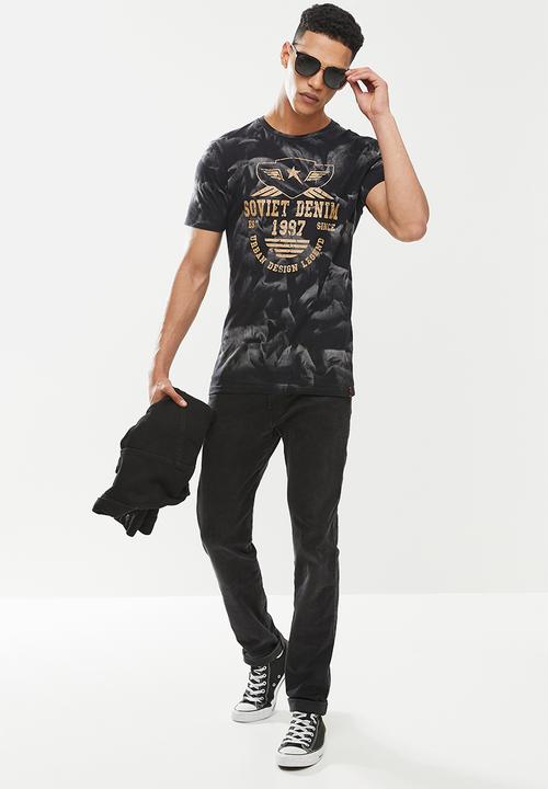 SOVIET - M richter short sleeve fashion tee  - black