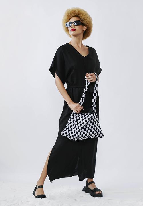 Me&B - Kimono sleeve V-neck button through dress - black