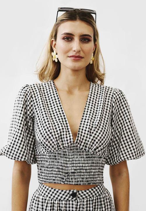 Me&B - Puff sleeve woven top with shirred basque - black & white 