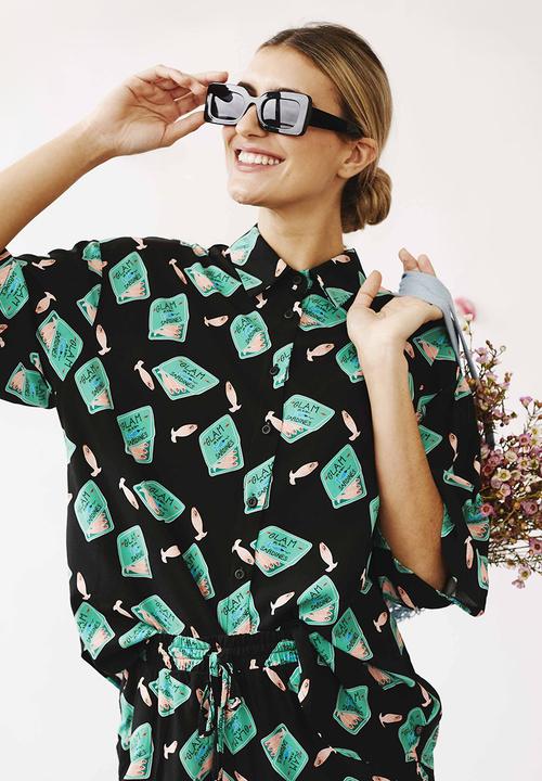 Me&B - Oversized shirt in regular length - green & black 