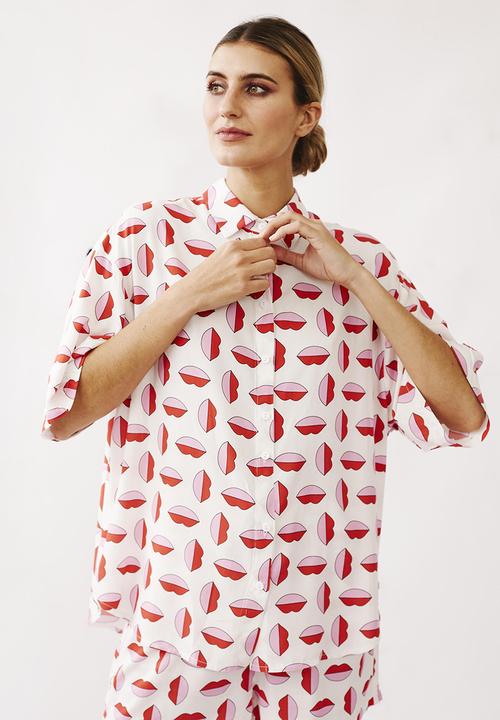 Me&B - Oversized shirt in regular length  - multi 