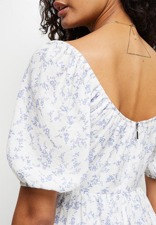 MILLA - Empire puff slv midi dress - blue floral 