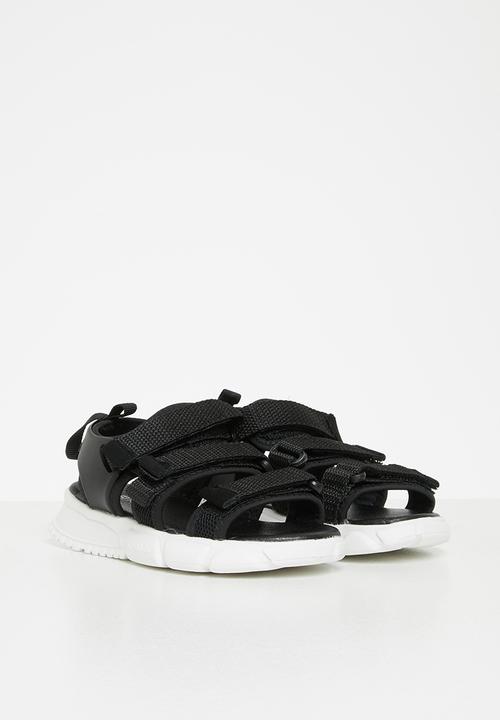 Pop Candy - Boys velcro strap sandals - black