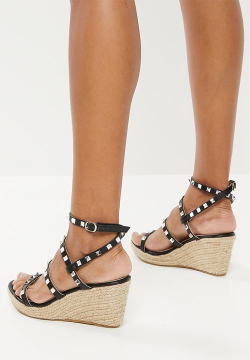 Madison® - Hazel studded espadrille wedge - black