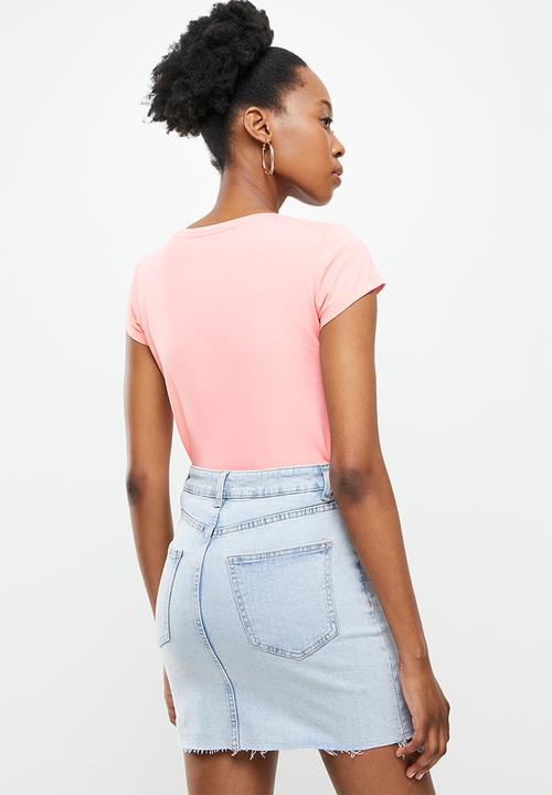 SISSY BOY - Basic round neck fitted top with cap sleeves and mix foil print and bling logo - pink