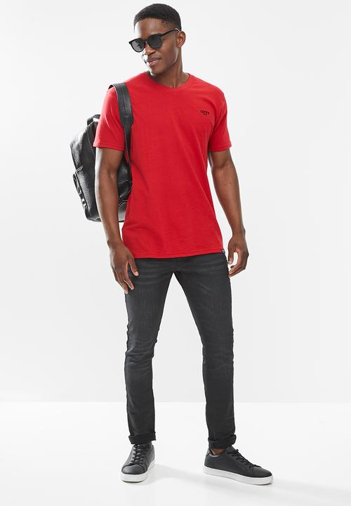 Cutty - Rich regular fit v-neck tee - red