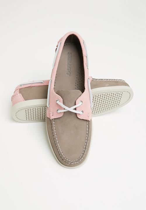 Sebago - Portland archive - mid grey & pink