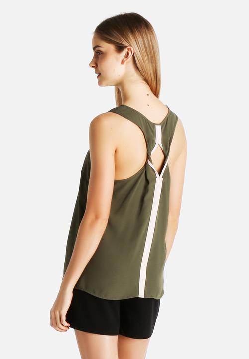 Vero Moda - Contrast Top