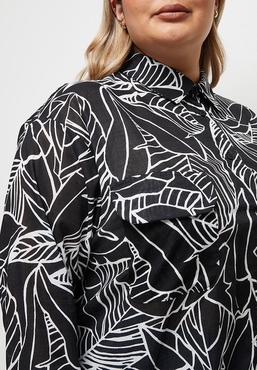 edit Plus - Relaxed boyfriend shirt - muted tropical leaves