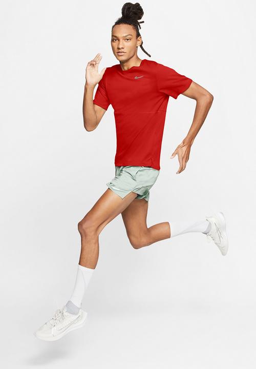 Nike - M nk df run top - university red/reflective silver