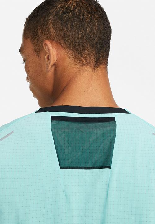Nike -  Dri-FIT Rise 365 Short-Sleeve Trail Run Tee - copa/reflective silver