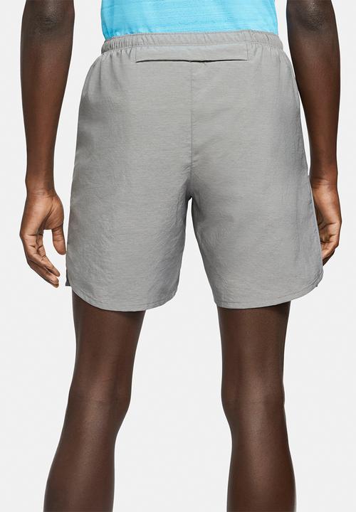Nike - M nk df challenger short 72in1 - smoke grey/htr/reflective silv