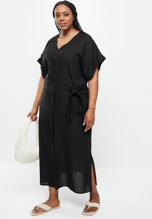 Me&B - Plus kimono sleeve v neck button through dress - black