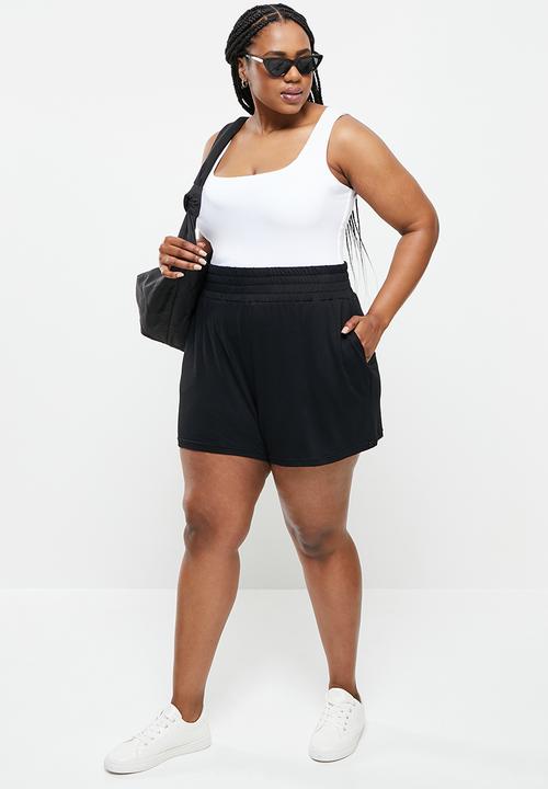 Me&B - Plus double layer waisted vest - white