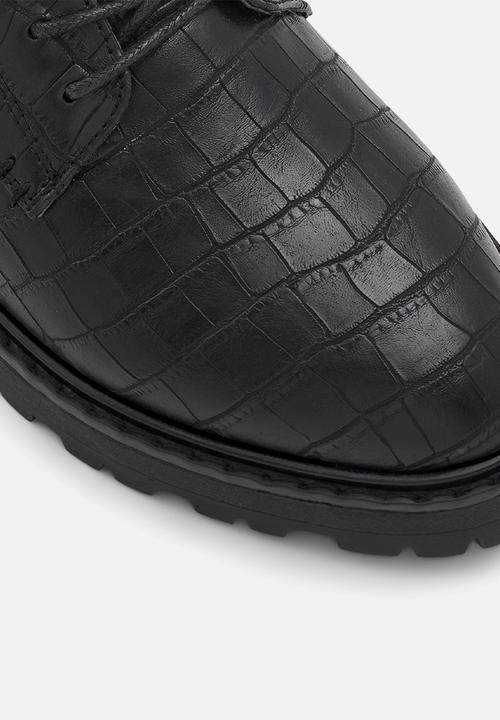 Call It Spring - Parkerr derby - black