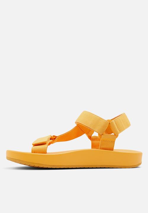 Call It Spring - Ruthie sandal - light orange