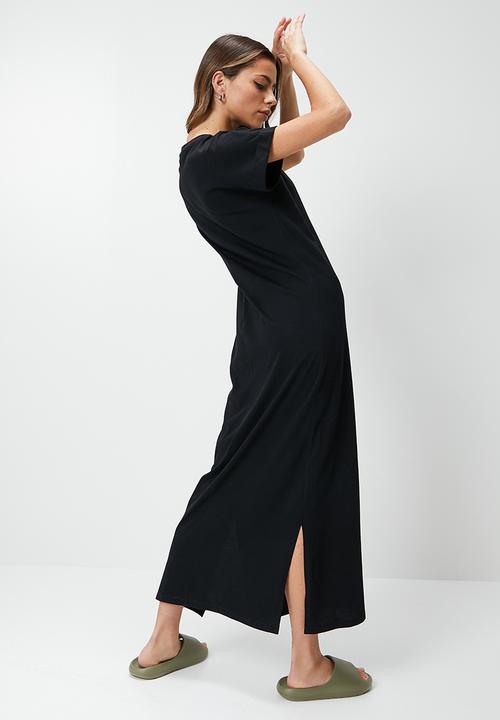 Blake - Midi T-shirt dress - black
